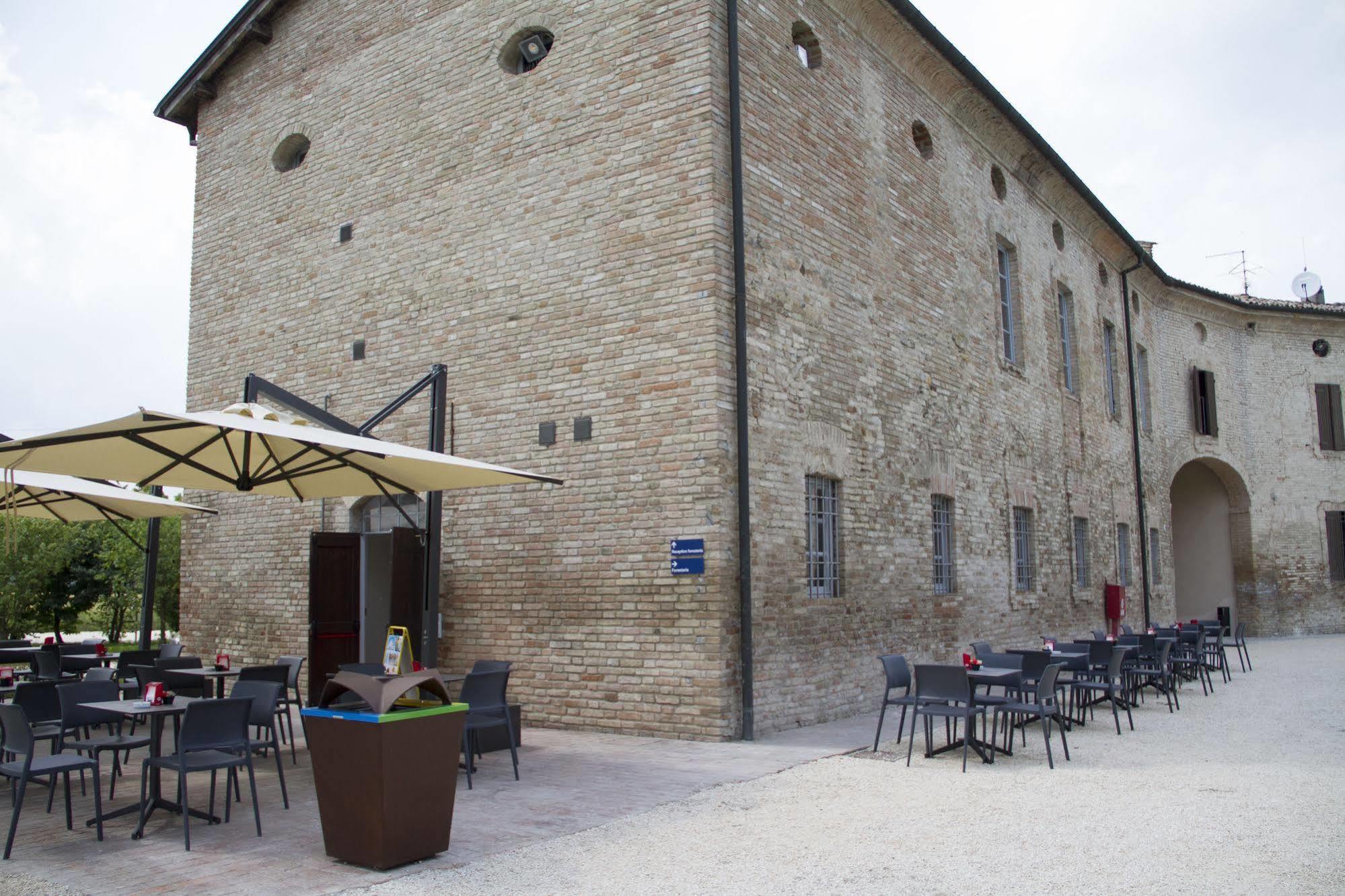 Locanda Abbazia Di Valserena - Csac Parma Exteriér fotografie