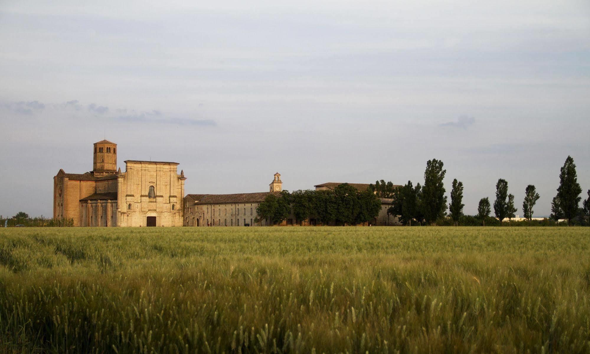 Locanda Abbazia Di Valserena - Csac Parma Exteriér fotografie
